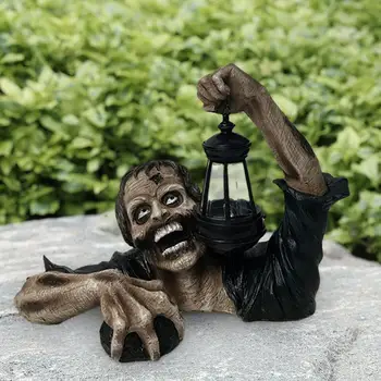 Скульптура зомби, выползающего из могилы, со светодиодным фонарем, украшение садовой статуи
