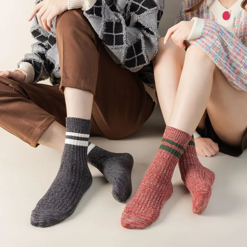 Новые мужские и женские носки средней длины Носки средней длины с двумя полосками Носки в академическом стиле Корейская версия Trendy Couple S