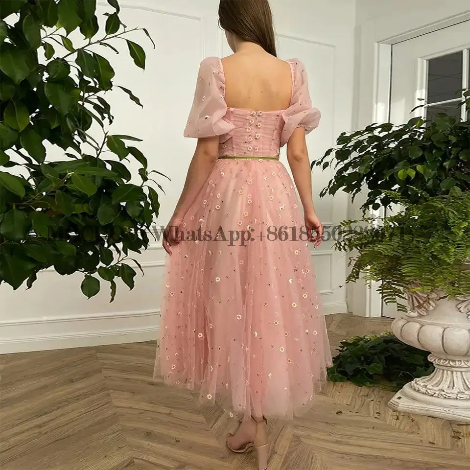 Розовое платье для выпускного вечера из фатина 