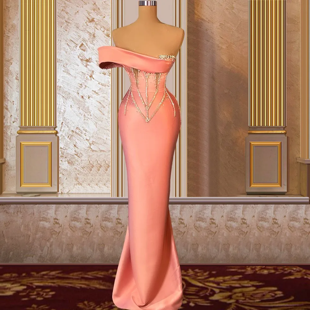 Розовые платья для выпускного вечера, расшитые бисером на одно плечо, длинное платье для выпускного вечера, Саудовская Аравия, Дубай, Вечерние платья для черных девушек, халат De Soiree
